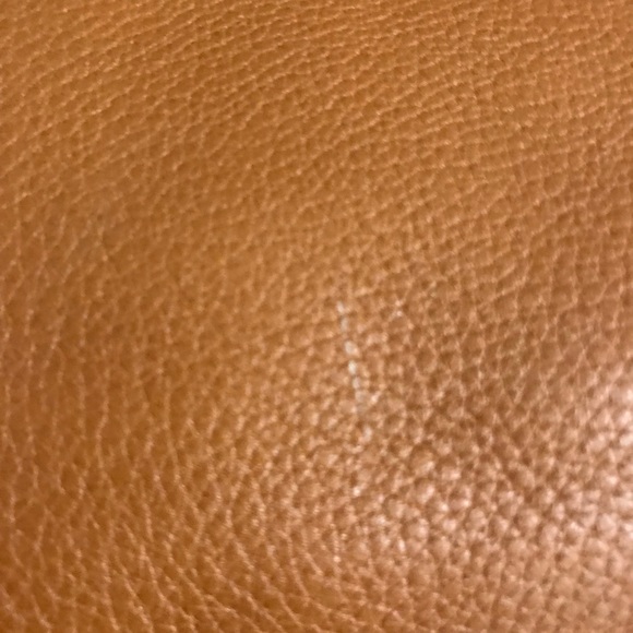 ✨✨✨Valentino Studded Bag✨✨✨ 100% Authentic - Picture 6 of 8